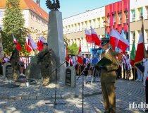 Poczet sztandarowy na uroczystościach miejskich